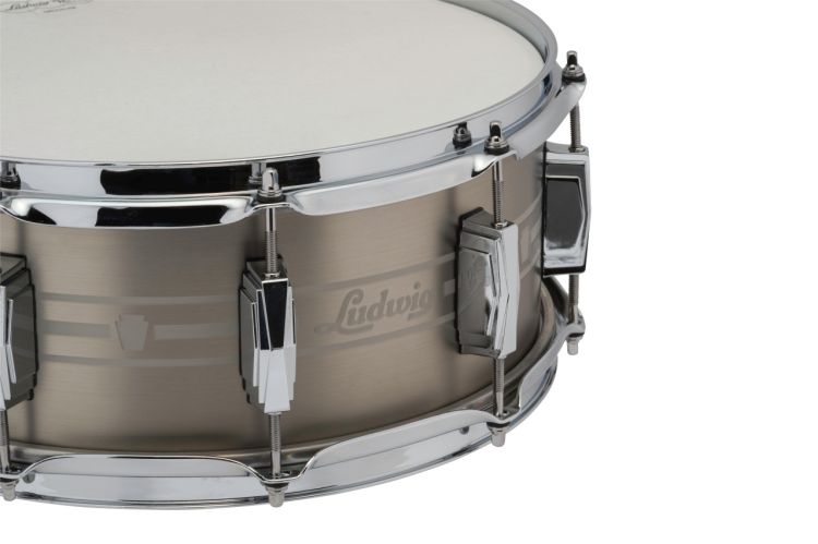 Snaredrum-Ludwig-Heirloom-14x5-5-_0006.jpg